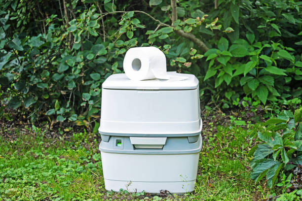 Portable Toilet Options We Offer in Dinuba, CA