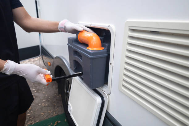 Best Luxury portable toilet rental  in Dinuba, CA